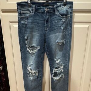 Distressed Women’s Judy Blue Jeans